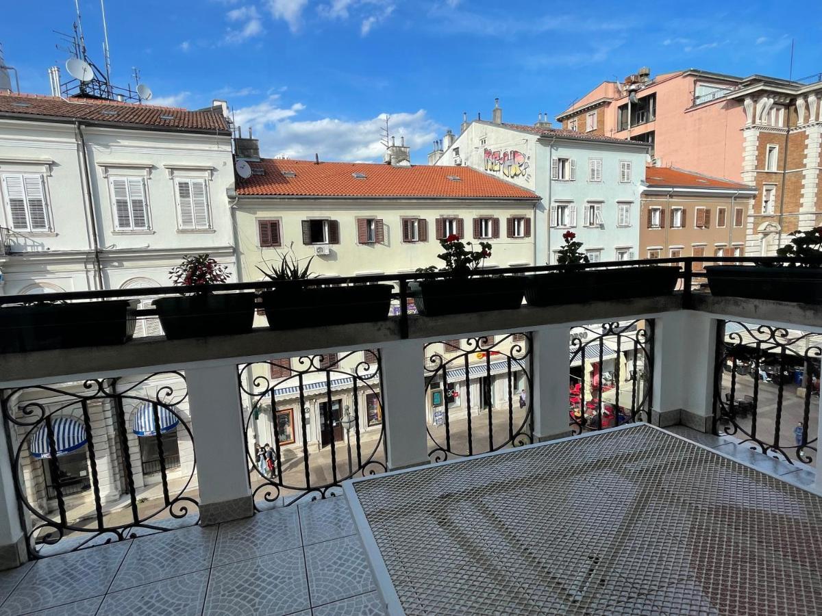 Apartamento Linden Korzo Rijeka Exterior foto